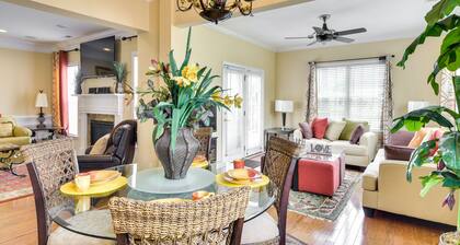 Summerville Getaway w/ Pool Access: Near Golf!