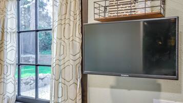 Apartment (0 Bedroom) | Interior