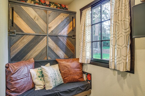 Apartment (0 Bedroom) | Front of property