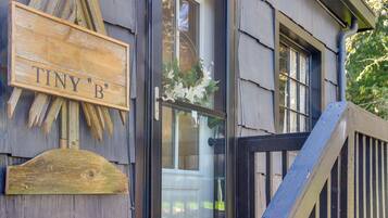 Apartment (0 Bedroom) | Interior