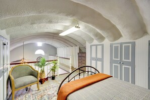 House (1 Bedroom) | Interior