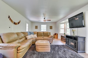 House (3 Bedrooms) | Interior
