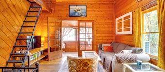 Bisbee Vacation Rental w/ Mountain Views & Sunroom