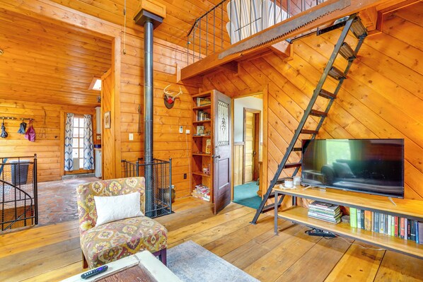 House (2 Bedrooms) | Interior