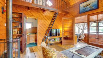 House (2 Bedrooms) | Front of property