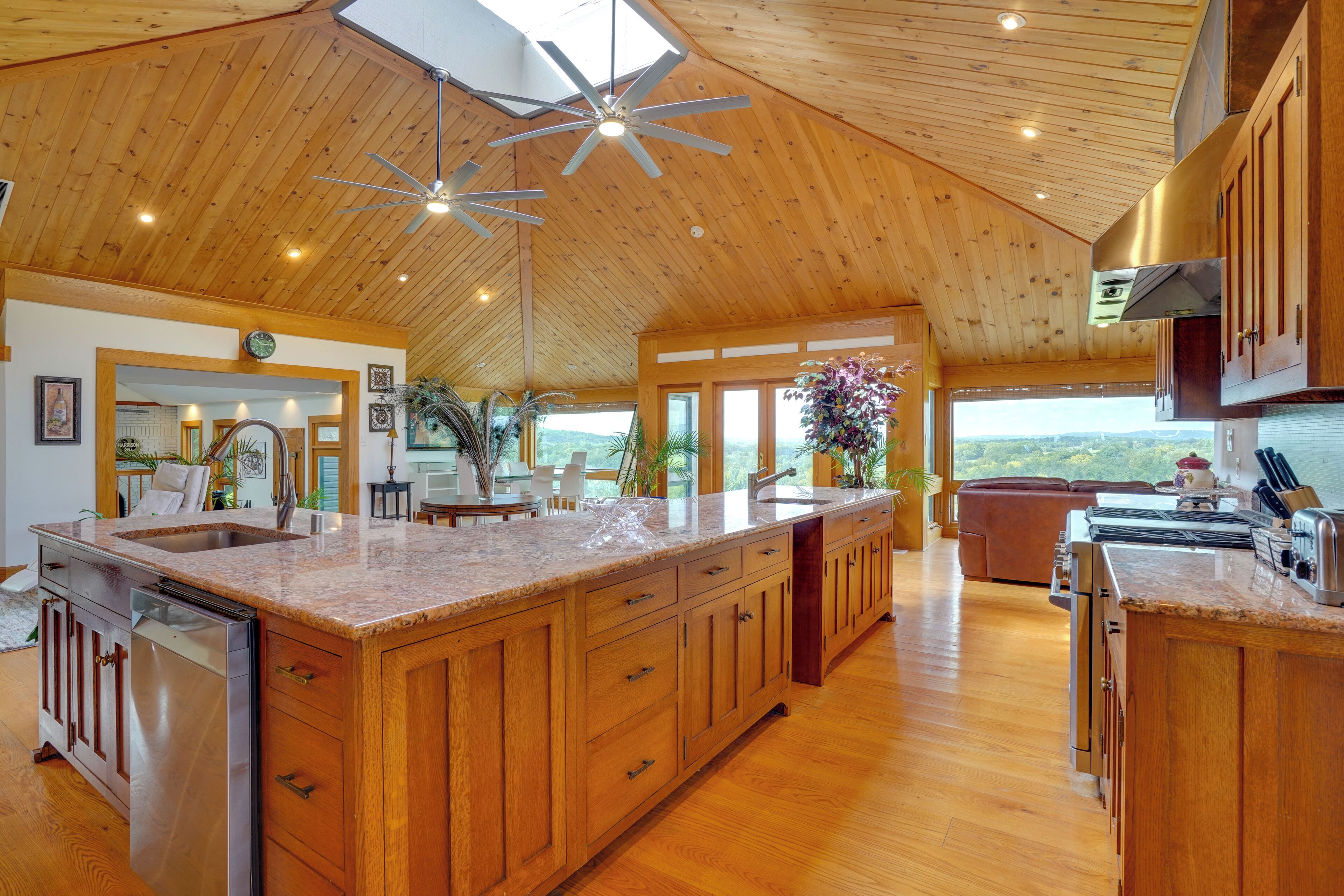 Rumah (4 Bedrooms) | Interior