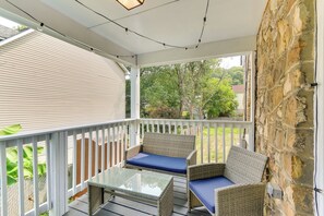 House (2 Bedrooms) | Interior - Chic Front Royal Retreat Near Shenandoah River! (Front Royal)