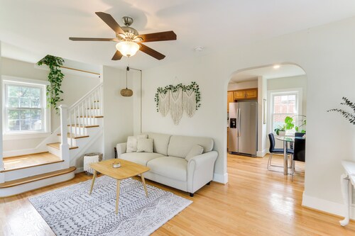 Chic Front Royal Retreat Near Shenandoah River!