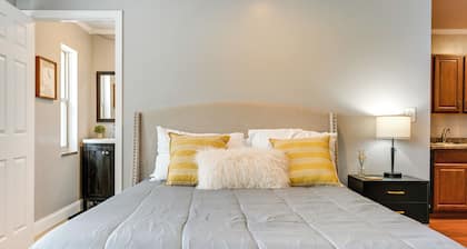 Toledo Vacation Rental ~ 5 Mi to Downtown!