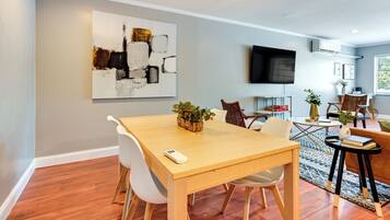 Apartment (0 Bedroom) | Bahagian dalam