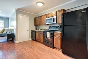 Apartment (0 Bedroom) | Interior