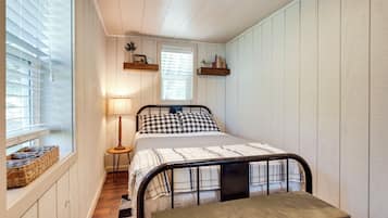 ุงูู
ูุดุฃุฉ ู
ู ุงูุฏุงุฎู