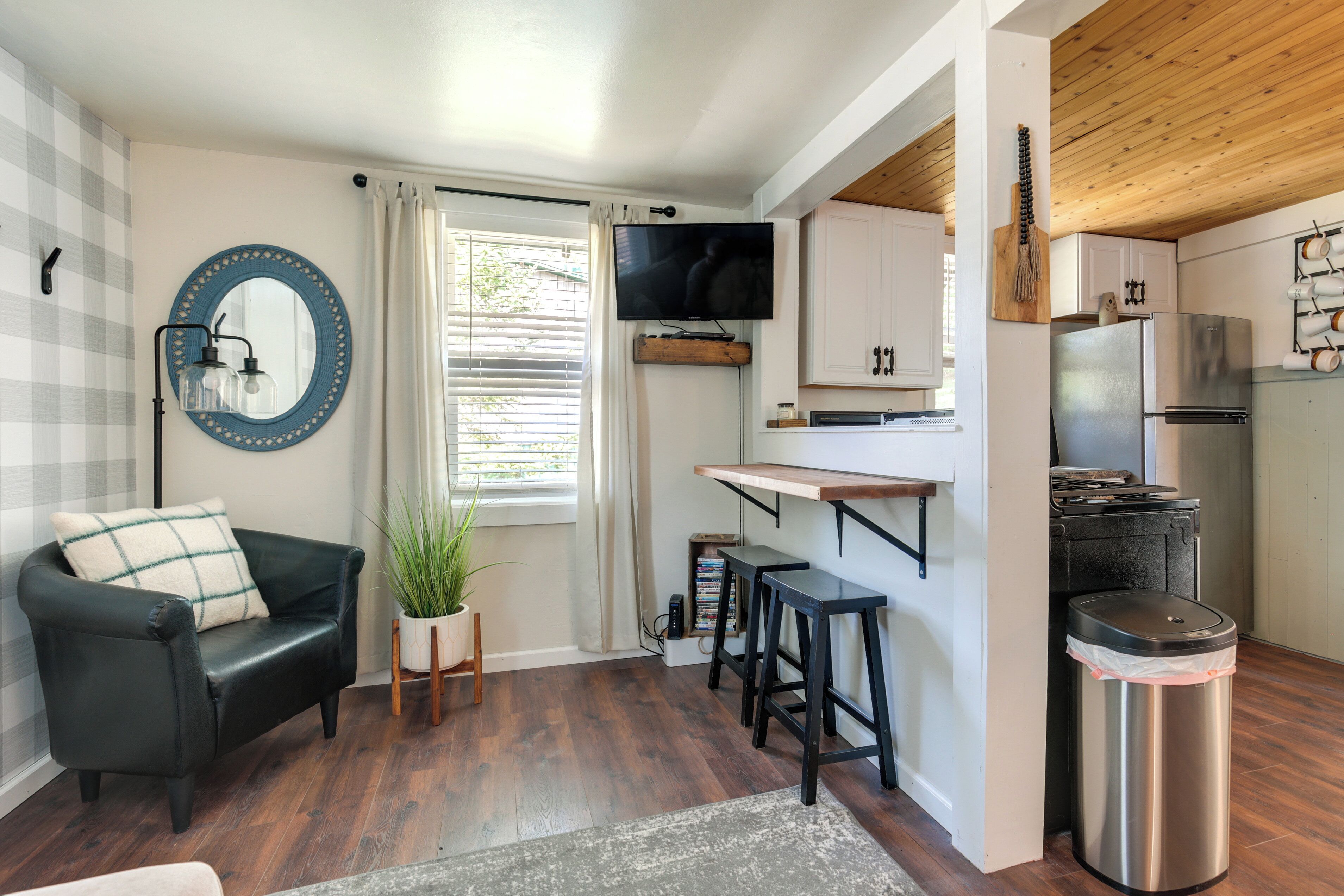 House (2 Bedrooms) | Front of property