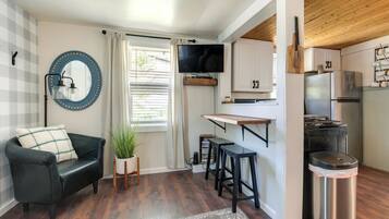 House (2 Bedrooms) | Front of property