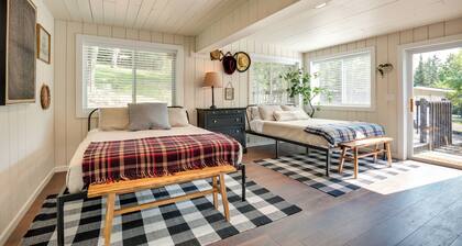 Eagle River Retreat Near Dam Lake w/ Boat Dock!