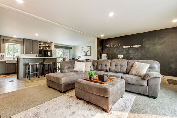 House (4 Bedrooms) | Interior