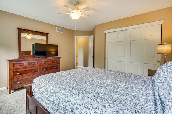 House (3 Bedrooms) | Interior