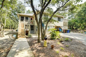 Apartment (1 Bedroom) | Interior - Kitty Hawk Vacation Rental w/ Pool (Kitty Hawk)