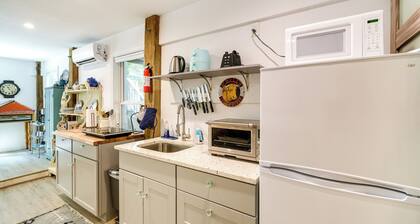 Kitty Hawk Vacation Rental w/ Pool & Hot Tub