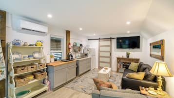 Apartment (1 Bedroom) | Living area