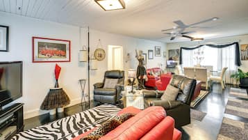 House (2 Bedrooms) | Interior