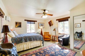 Laptopgeeigneter Arbeitsplatz, Bettwäsche