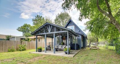 Lakefront Oasis w/ Patio in Hot Springs, Arkansas!