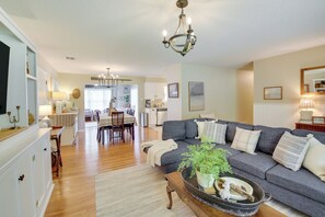 House (3 Bedrooms) | Interior - Lake Hamilton Home: 5 Mi to Hot Springs! (Hot Springs)