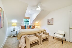Casa (4 Bedrooms) | 4 habitaciones, espacio para trabajar con laptop y ropa de cama 