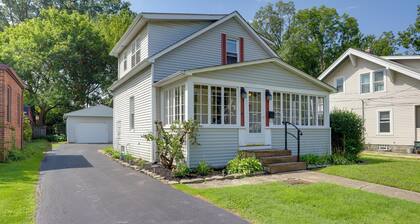 Welcoming Willoughby Home: 1 Mi to Historic Dtwn