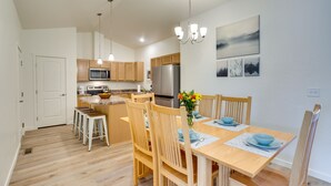 Interior - Sleek Montrose Home w/ Patio & Yard < 2 Mi to Town (Montrose)