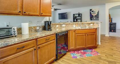 Tavares Retreat w/ Covered Patio & Private Yard