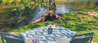 Upscale + Modern Tiny Cabin on Cane River!