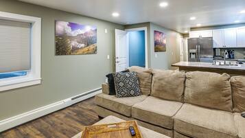 Apartment (1 Bedroom) | Interior