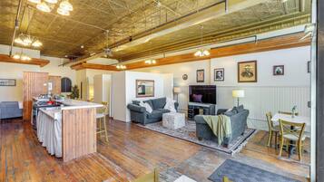 Apartment (0 Bedroom) | Interior