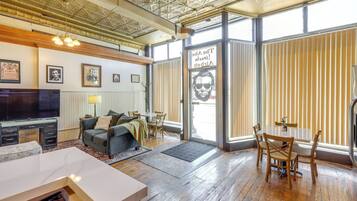 Apartment (0 Bedroom) | Interior