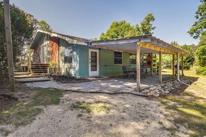 House (2 Bedrooms) | Interior - Oak Island Vacation Rental - 2 Blocks to Beach! (Oak Island)