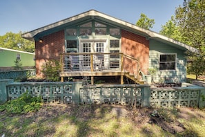 House (2 Bedrooms) | Interior - Oak Island Vacation Rental - 2 Blocks to Beach! (Oak Island)