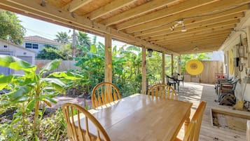 Cottage (2 Bedrooms) | Bahagian dalam