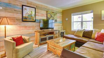 Cottage (2 Bedrooms) | Interior