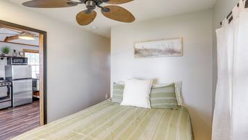 Cottage (2 Bedrooms) | Interior