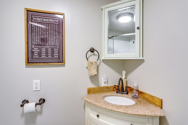 Vickery Cottage On Sandusky Bay W/ Fire Pit! - Bellevue, OH