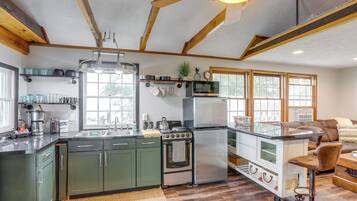 Cottage (2 Bedrooms) | Interior