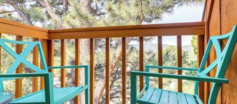 Bright Angel Fire Resort Condo: Walk to Ski Lift