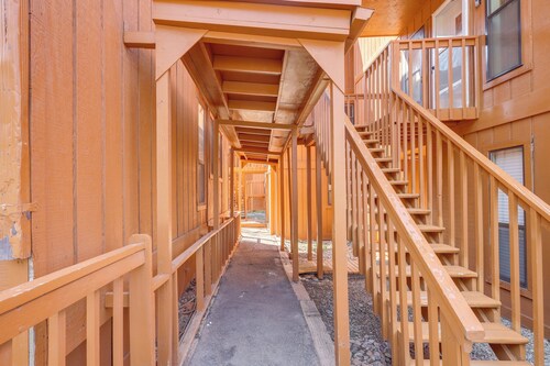 Bright Angel Fire Resort Condo: Walk to Ski Lift