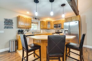 House (3 Bedrooms) | Interior - Cozy Tennessee Lake House w/ Grill & Fire Pit! (Byrdstown)