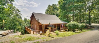 Cozy Tennessee Lake House w/ Grill & Fire Pit!