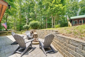 House (3 Bedrooms) | Interior - Cozy Tennessee Lake House w/ Grill & Fire Pit! (Byrdstown)
