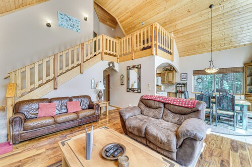 Angel Fire Cabin Rental w/ Hot Tub & Gas Grill!