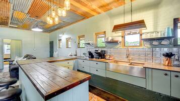 House (2 Bedrooms) | Bahagian dalam